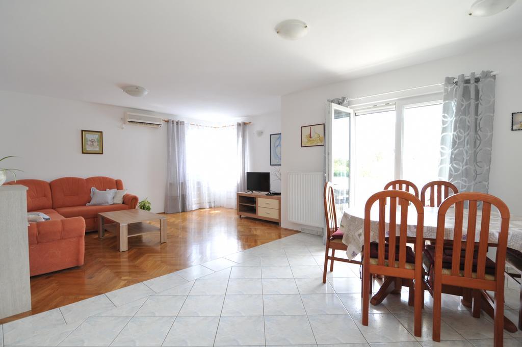 Villa Luna With Seaview Petrcane Exterior photo